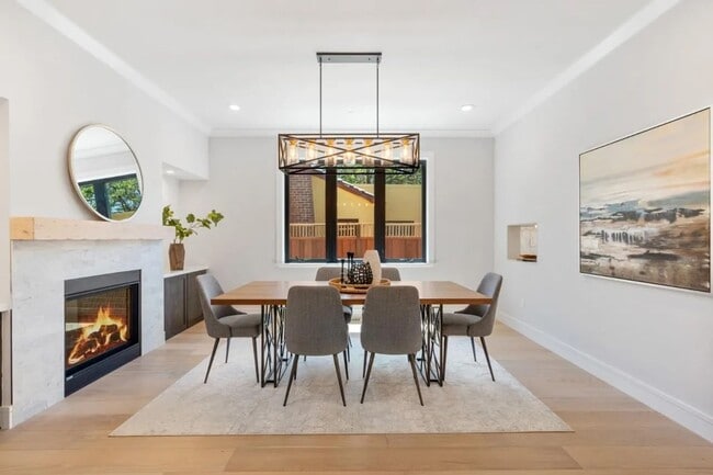 Building Photo - Contemporary Mount Carmel Retreat with Seamless Indoor-Outdoor Living