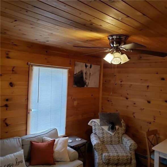 Building Photo - 120 Mill St