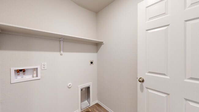 Building Photo - LIKE BRAND NEW HOUSE FOR RENT IN TROY!!!