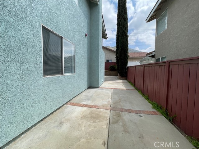 Building Photo - 16615 Windcrest Dr