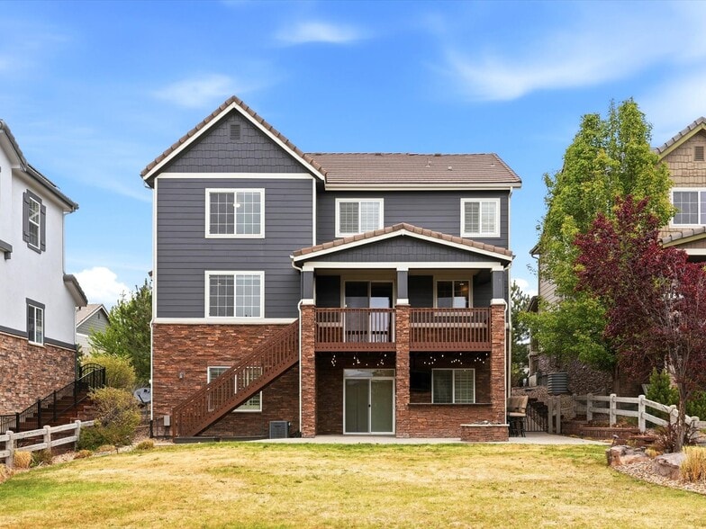 Building Photo - 690 Tiger Lily Way