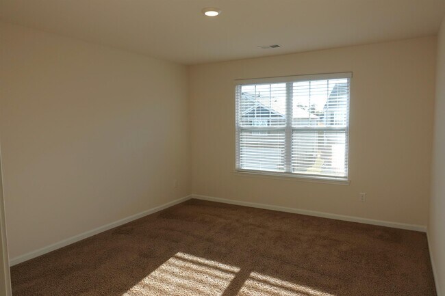 Building Photo - 1438 Talley Rdg Dr