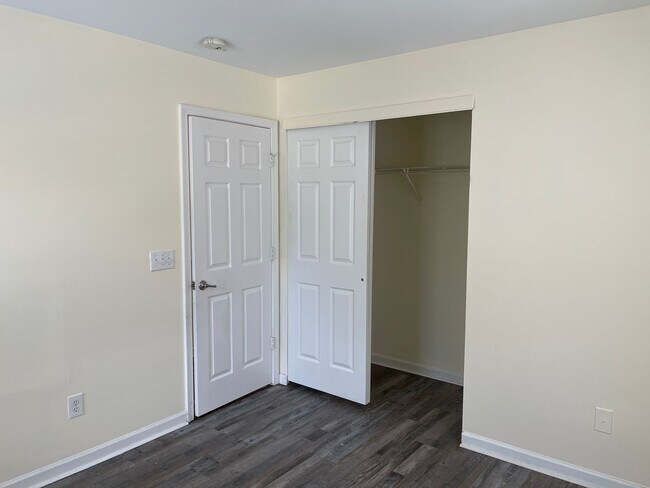 Building Photo - Home in Sable Glen for Rent - South Fulton