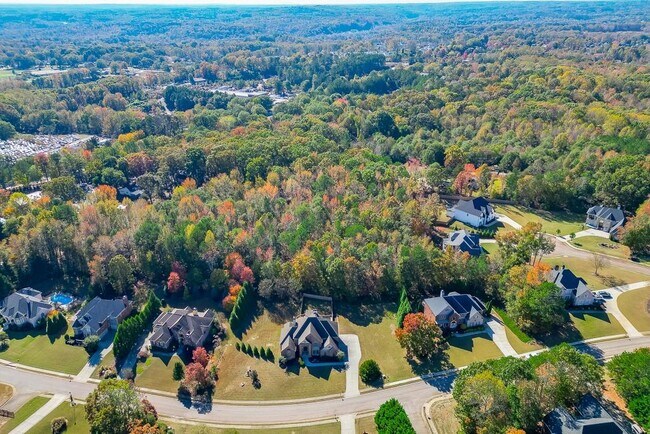 Building Photo - 940 Chateau Forest Rd