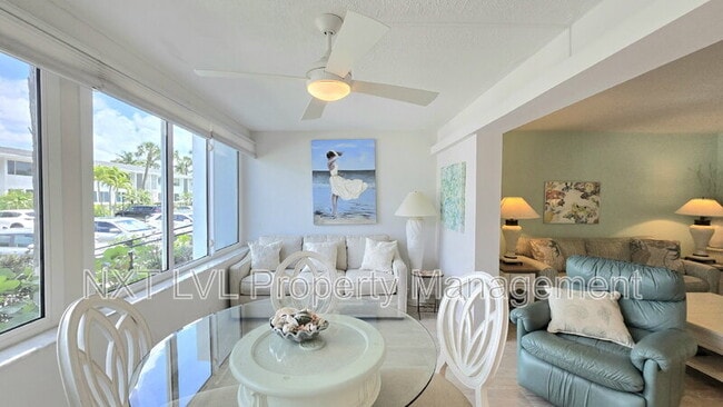 Building Photo - 1065 Gulf Shore Blvd N