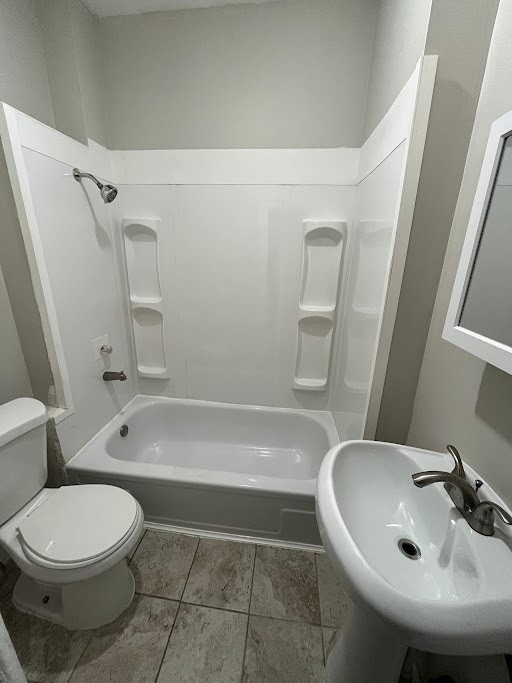 Building Photo - 1422 5th Ave