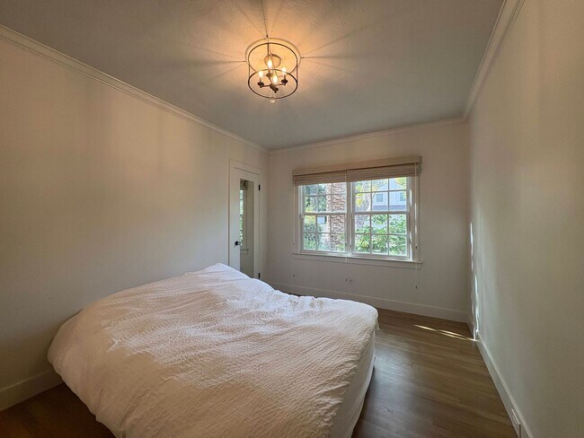 Building Photo - Mediterranean Bungalow in Community Center...
