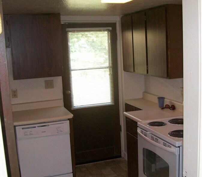 Building Photo - 236 Lomas Cantadas