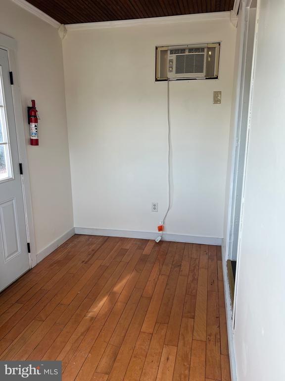 Building Photo - 4950 Perkiomen Ave