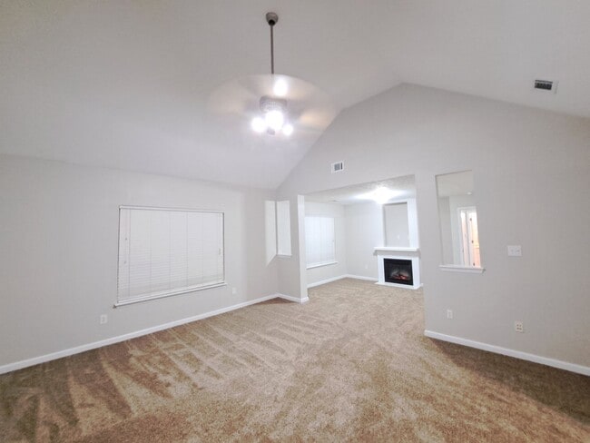 Building Photo - 7607 Pleasantville Way