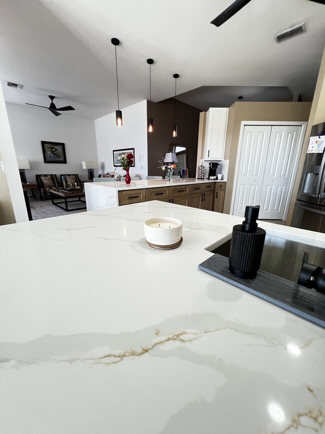 Building Photo - 9420 Old Hickory Cir