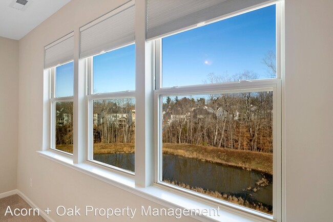 Building Photo - 3 br, 2.5 bath House - 239 Rubrum Drive