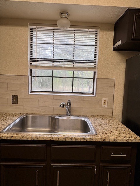 Building Photo - 489 Northwood Cir