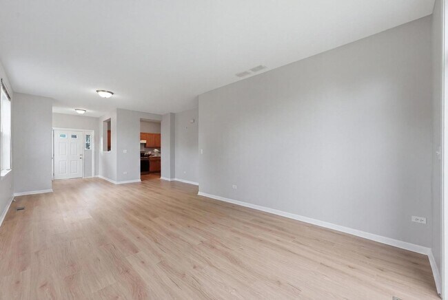 Building Photo - 3133 Falling Waters Ln