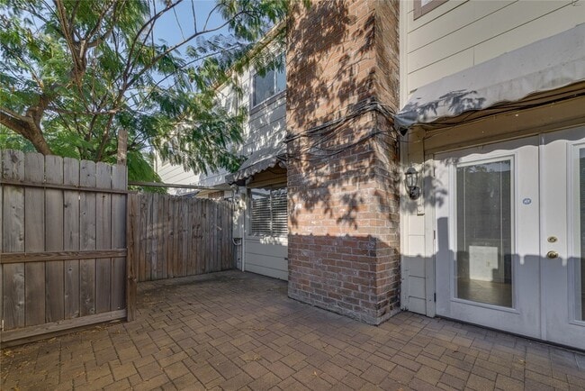 Building Photo - 14228 Misty Meadow Ln