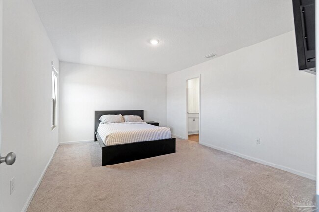 Building Photo - 4635 Carlstrom Ln