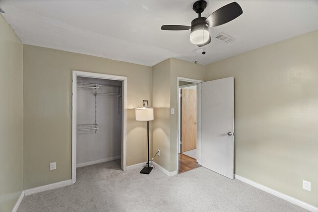 Building Photo - 209 W Bayview Blvd