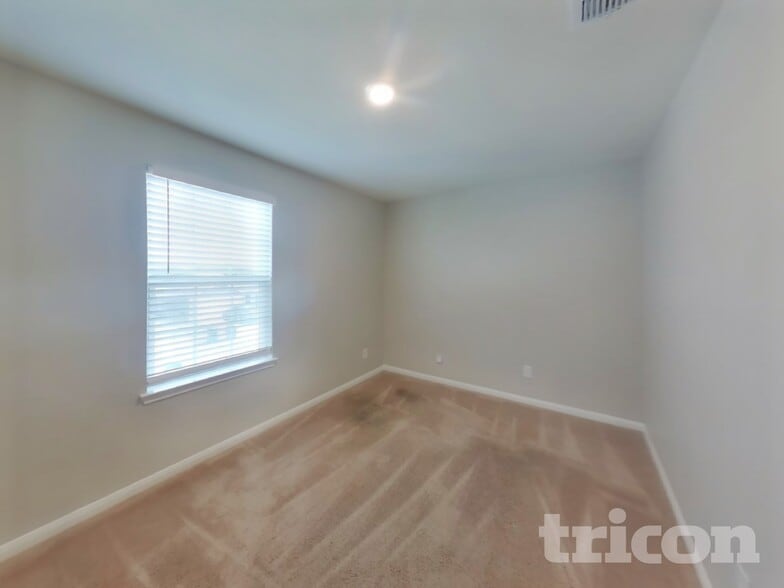 Building Photo - 11750 Davalos Ln