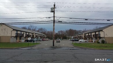 Building Photo - 1462 Meriden Rd