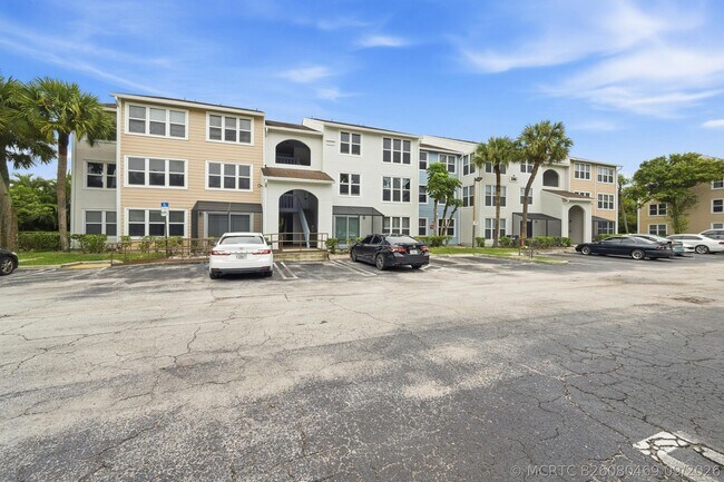 Building Photo - 2303 N Congress Ave