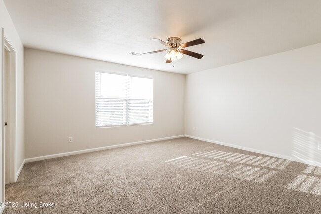 Building Photo - 6797 Brittany Oak Dr