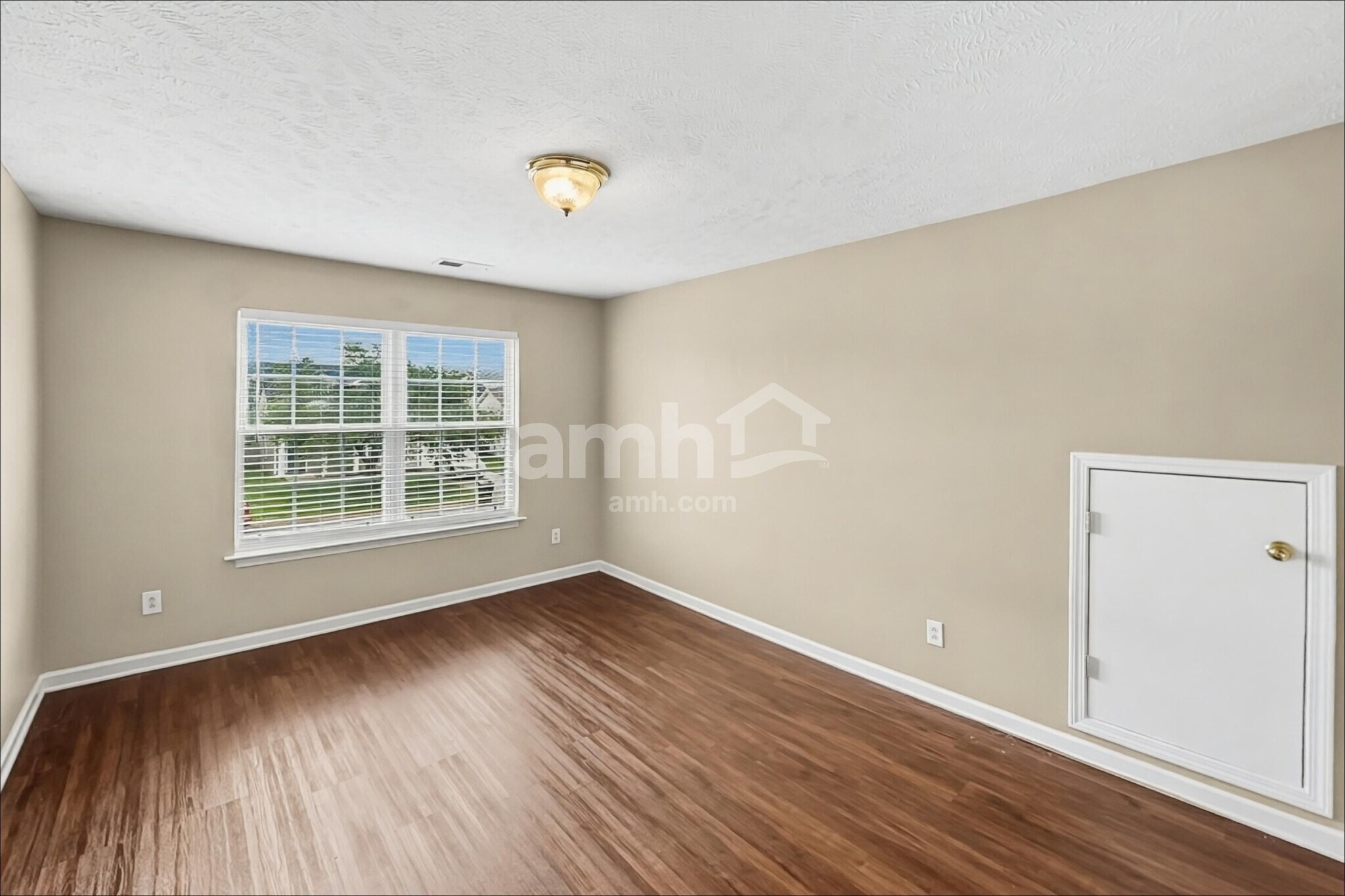 Building Photo - 2738 Pepperdine Dr