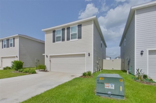 Building Photo - 8597 SW 44th Ct