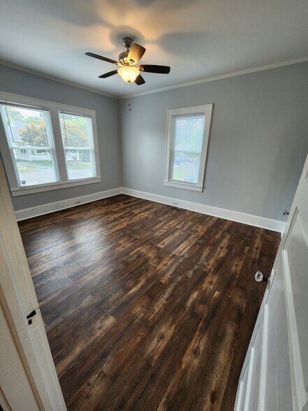 Primary bedroom - 1610 Lowder St