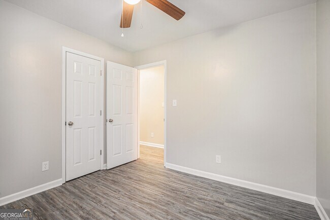 Building Photo - 1238 McPherson Ln