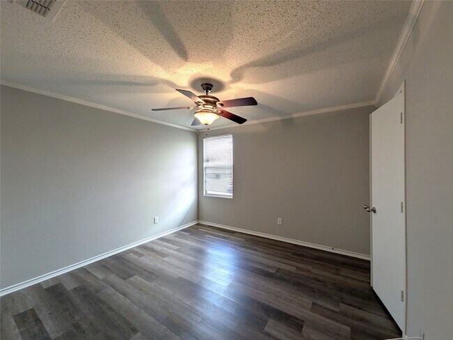 Building Photo - 1736 Carolina Ridge Way