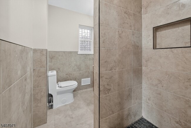 Building Photo - 414 15th Ave