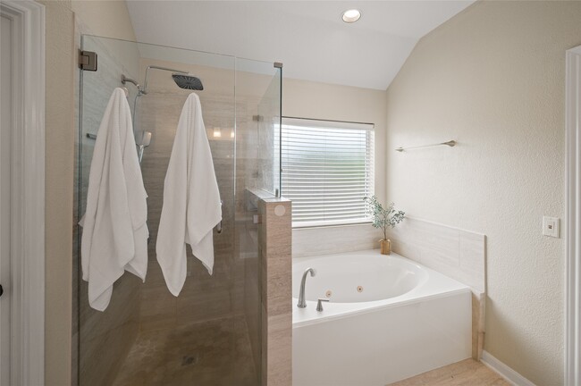 Building Photo - 20815 Winlock Trace Dr