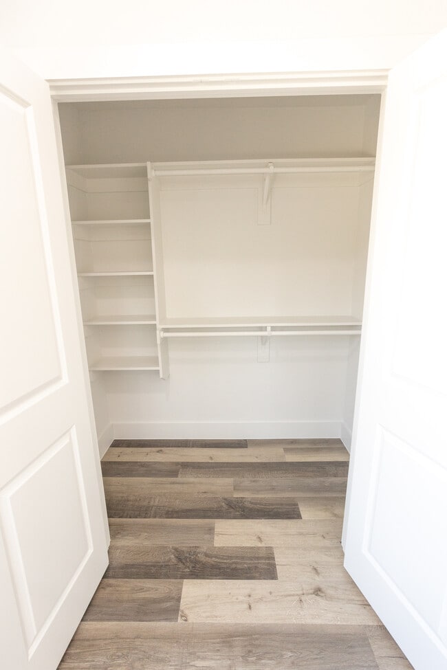 Building Photo - 3144 Wayside Ave