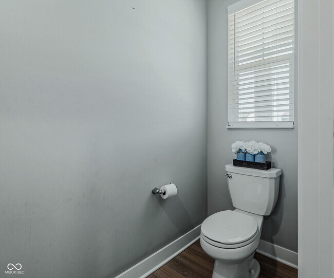 Building Photo - 144 Bluestem Ln