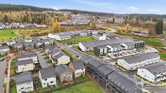 Building Photo - 9019 N Dogwood St