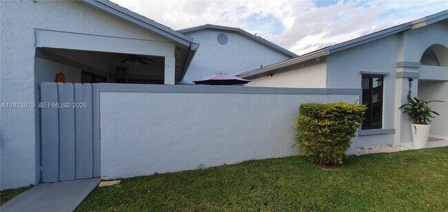 Building Photo - 6702 SW 152nd Pl