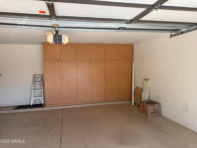 Building Photo - 5147 N 76th Pl