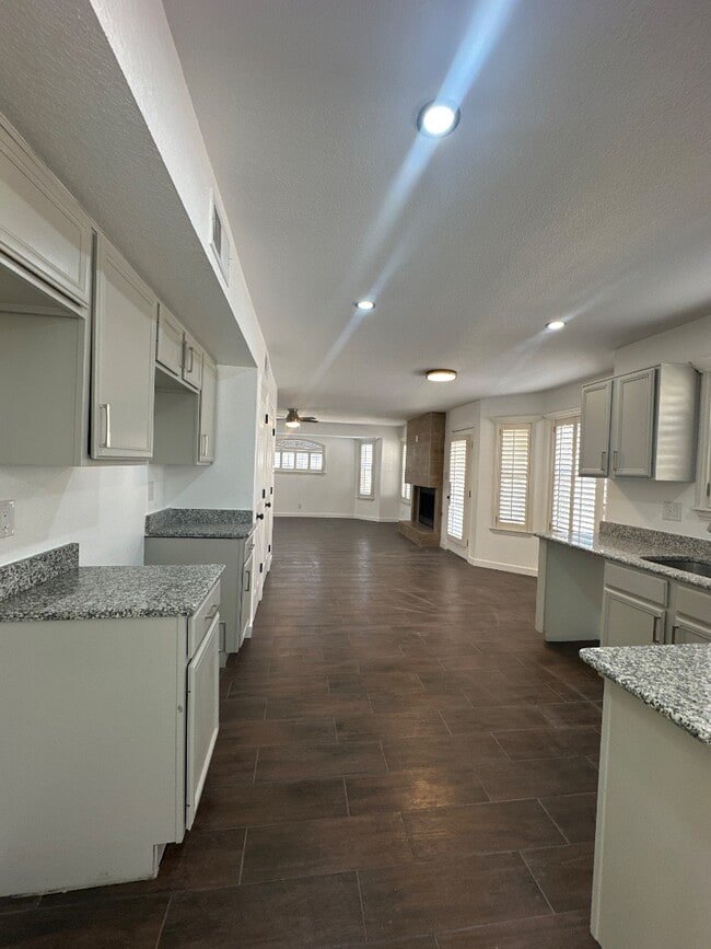 Building Photo - 7979 Starry Night Dr