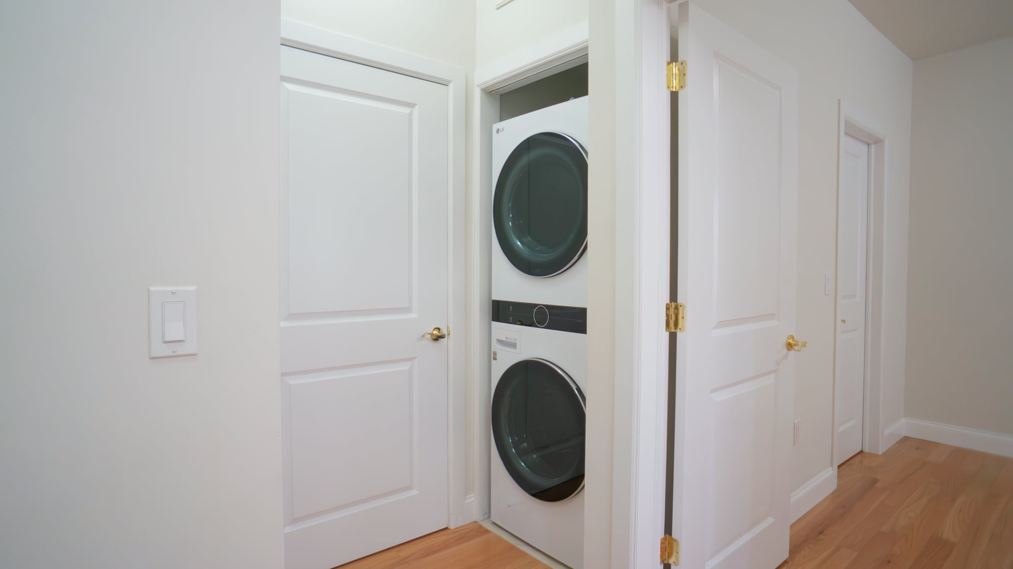 Second Floor Washer and Dryer - 31 Hackensack Plank Rd