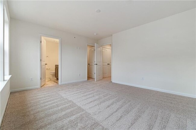 Building Photo - 135 Affinity Dr