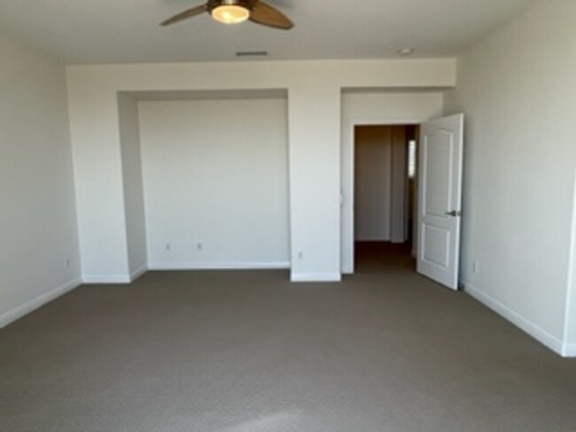 Building Photo - Beautiful Home for Rent in Orange with Can...