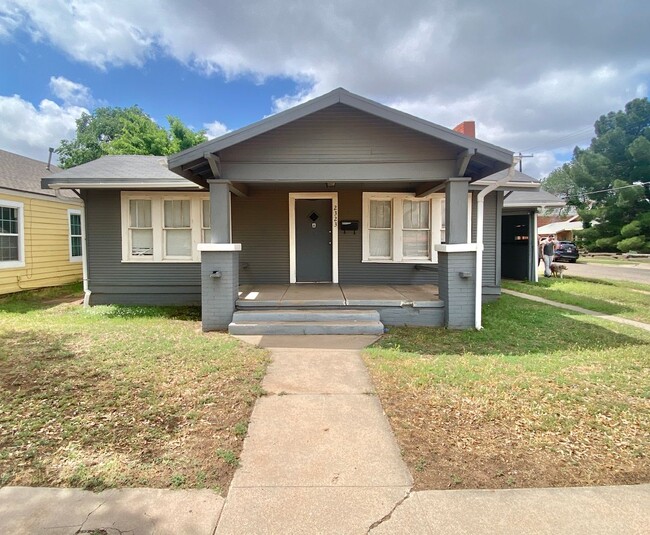 Primary Photo - 2323 15th St