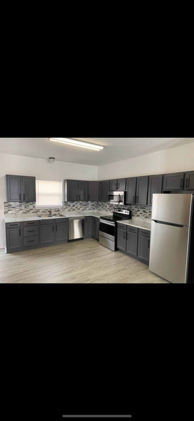 Building Photo - 3401 Wyndham Way