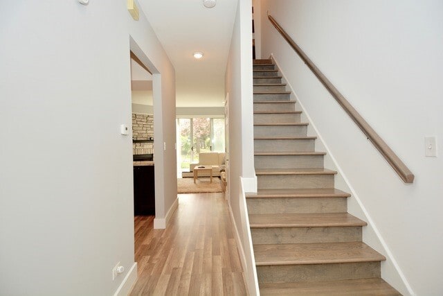 Building Photo - 1163 Regency Dr