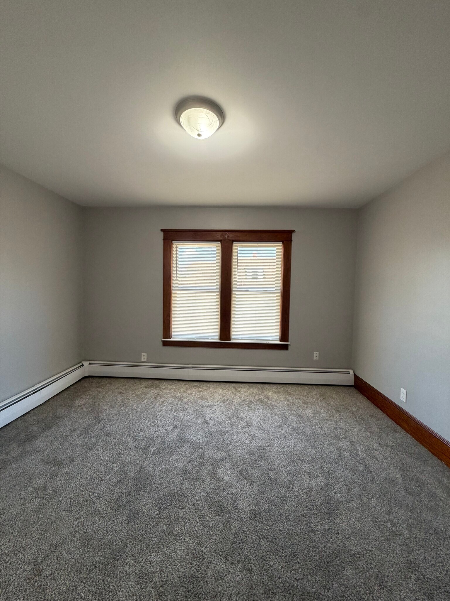 Building Photo - 150 Kinsley St