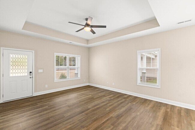 Building Photo - Hampstead Home For Rent