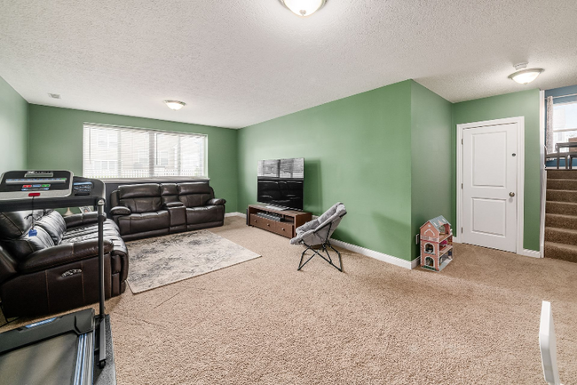 Building Photo - 6138 Longwood Dr