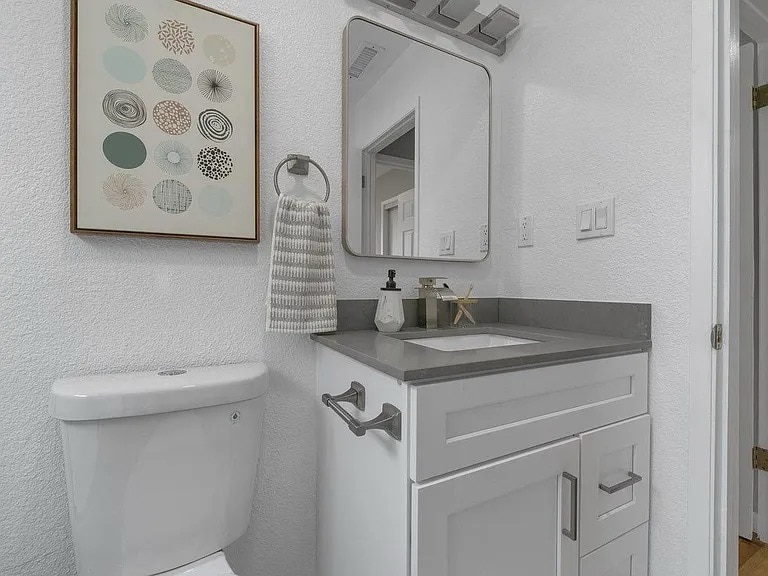 Building Photo - 2448 Mahan Way