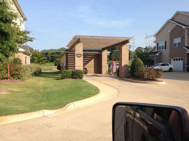 Building Photo - Villas at Houston Levee East