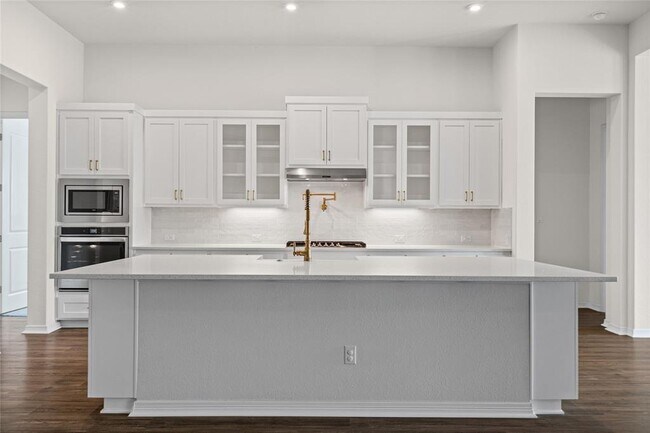 Building Photo - 1336 Academy Oaks Dr